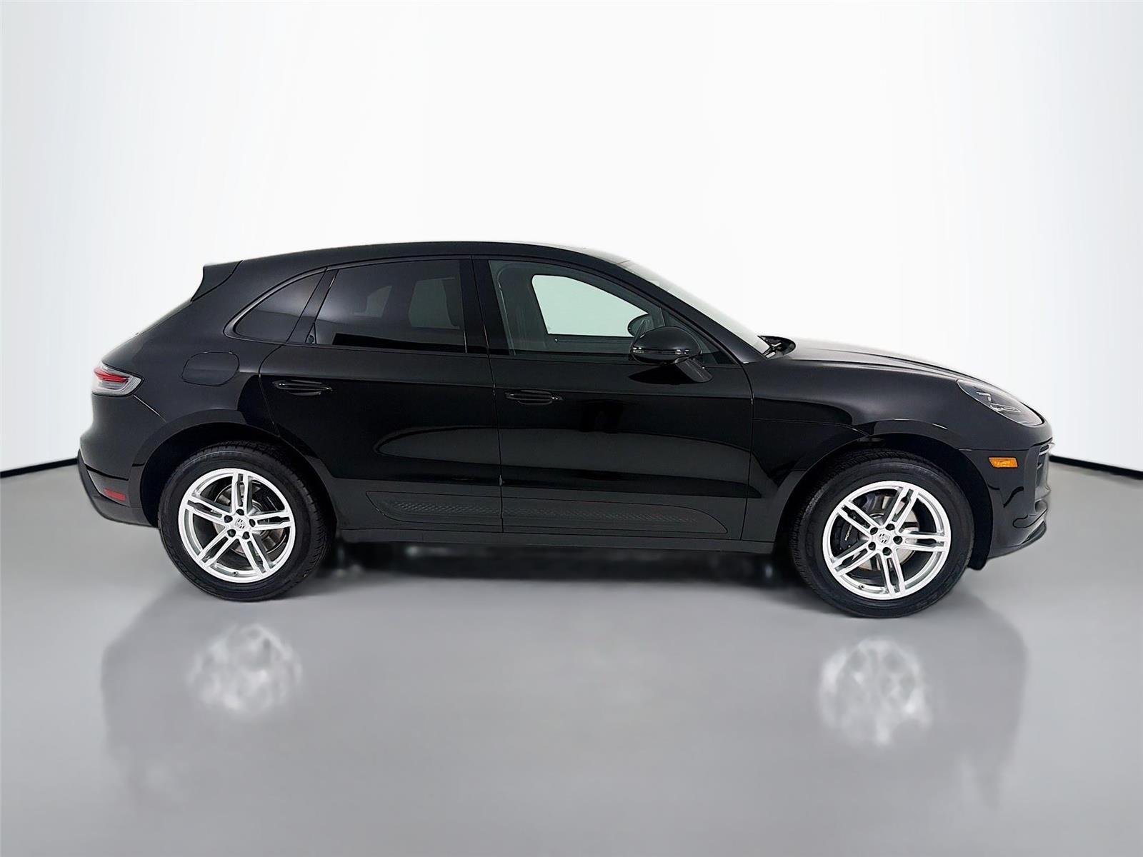Used 2023 Black Porsche  image 27