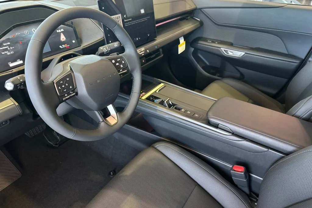 New 2026 Caviar Lexus ES 350e PREMIUM image 10