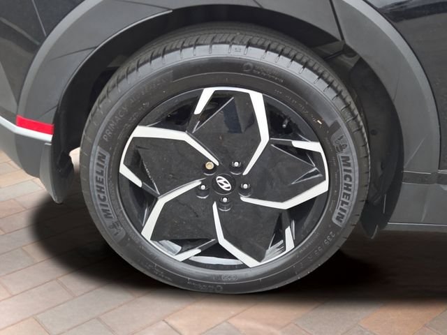 Used 2024 Abyss Black Hyundai SEL image 4