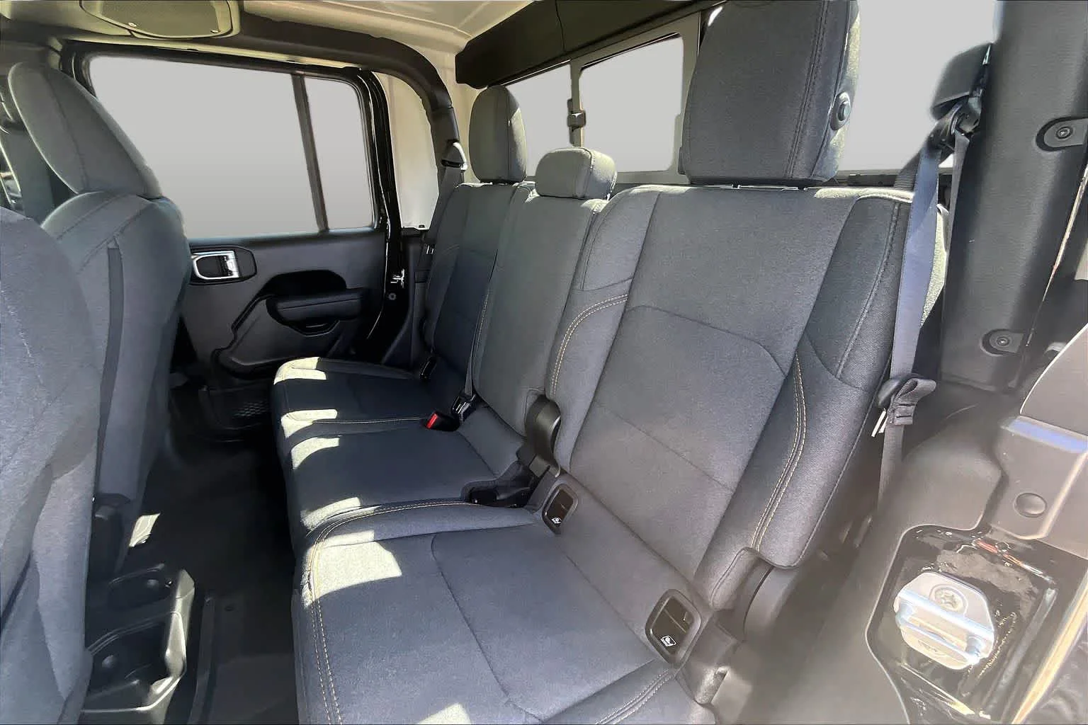 New 2026 Black Clear-Coat Exterior Paint Jeep Sport S image 21