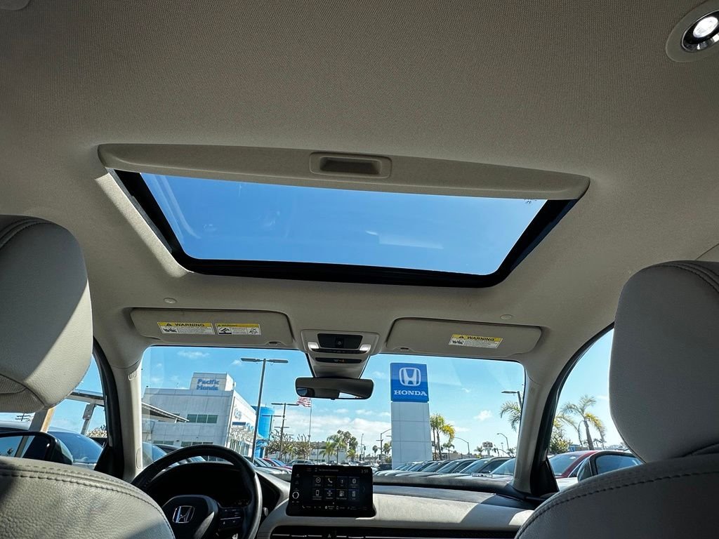 Used 2024  Honda EX-L image 19