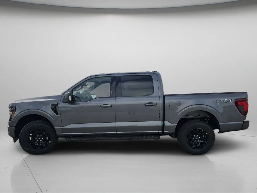 New 2026 Carbonized Gray Metallic Ford XLT image 22
