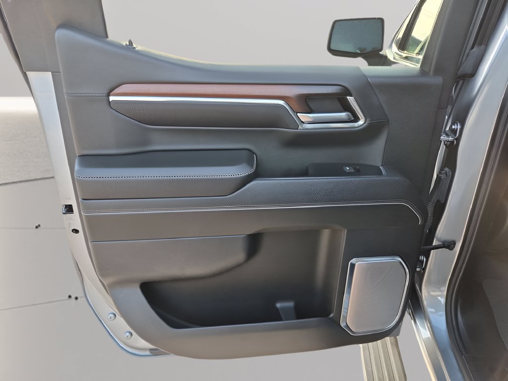 Used 2024 Sterling Metallic GMC Denali image 40