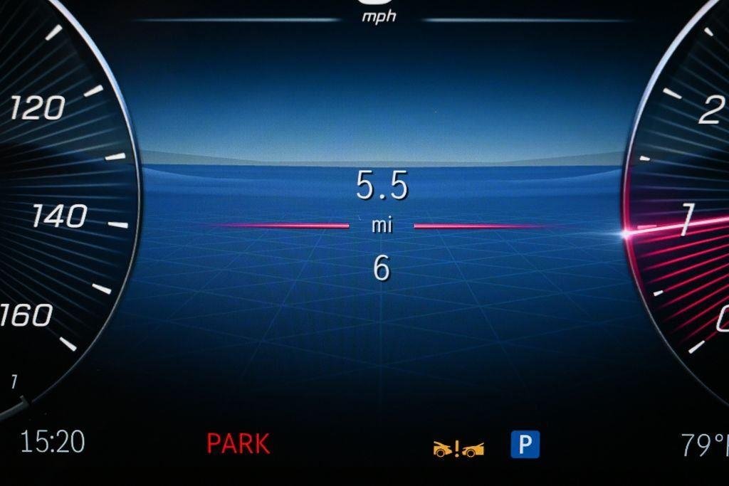 New 2026 MANUFAKTUR Patagonia Red Metallic Mercedes-Benz GLA 250 image 13
