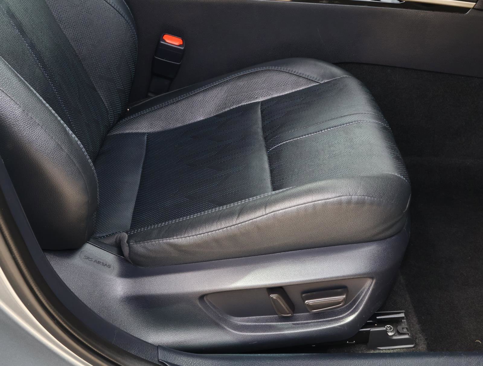 Used 2025 Heavy Metal Toyota XSE image 16