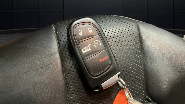 Used 2021 Sting-Gray Clearcoat Jeep Limited image 38