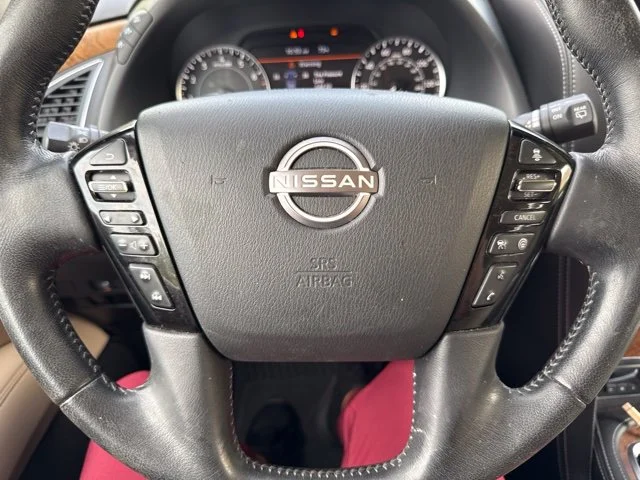 Used 2022 White Nissan SL image 10