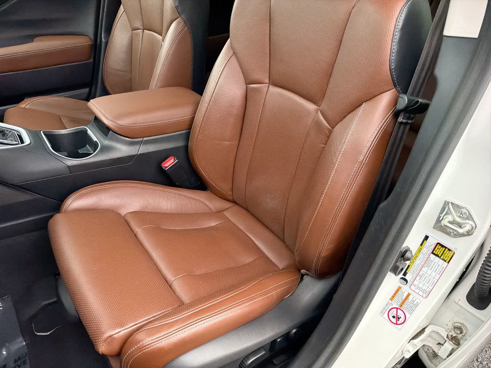 Used 2020 Crystal White Pearl Subaru Touring image 17