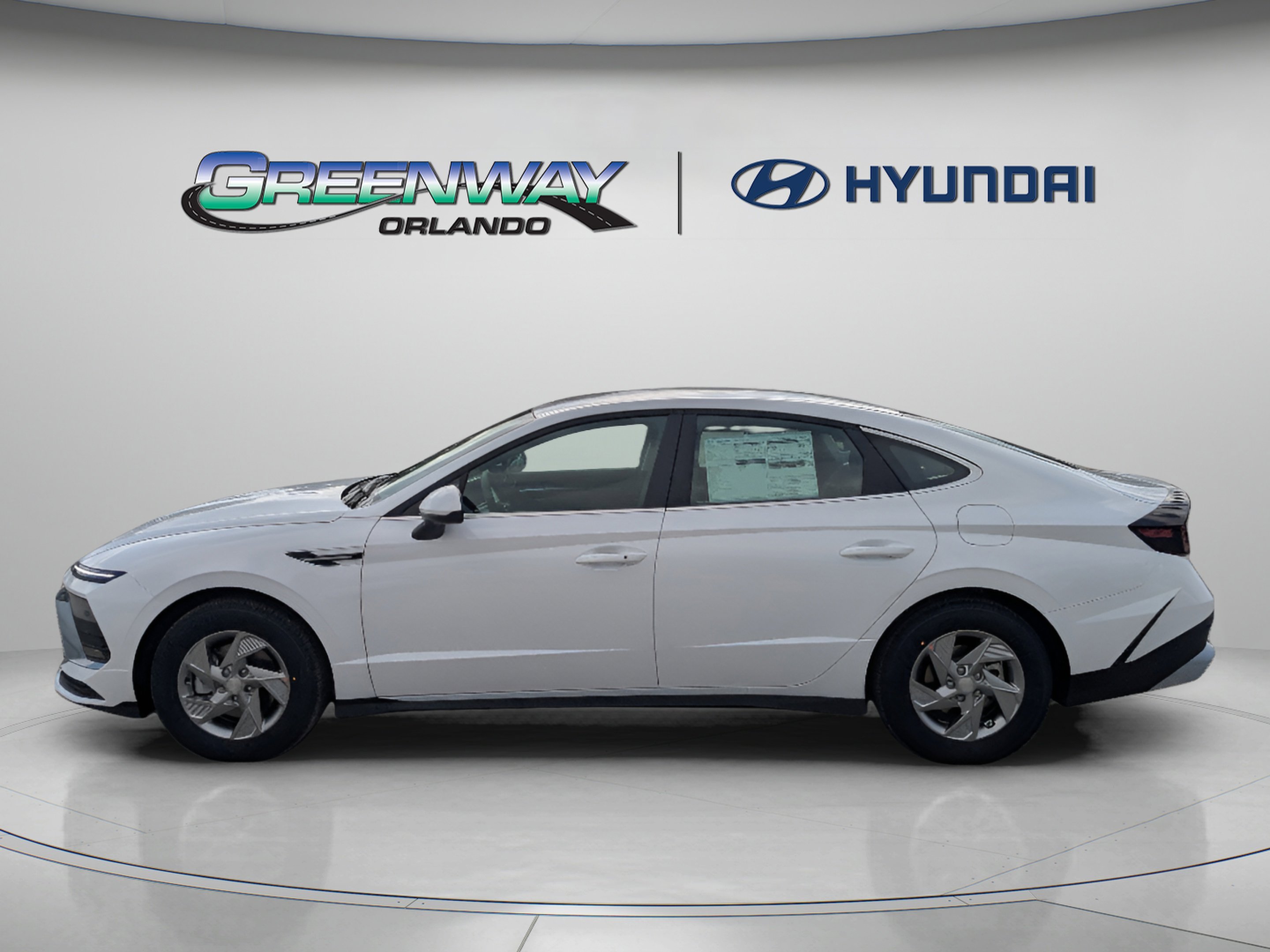 New 2026 Serenity White Hyundai SE image 5