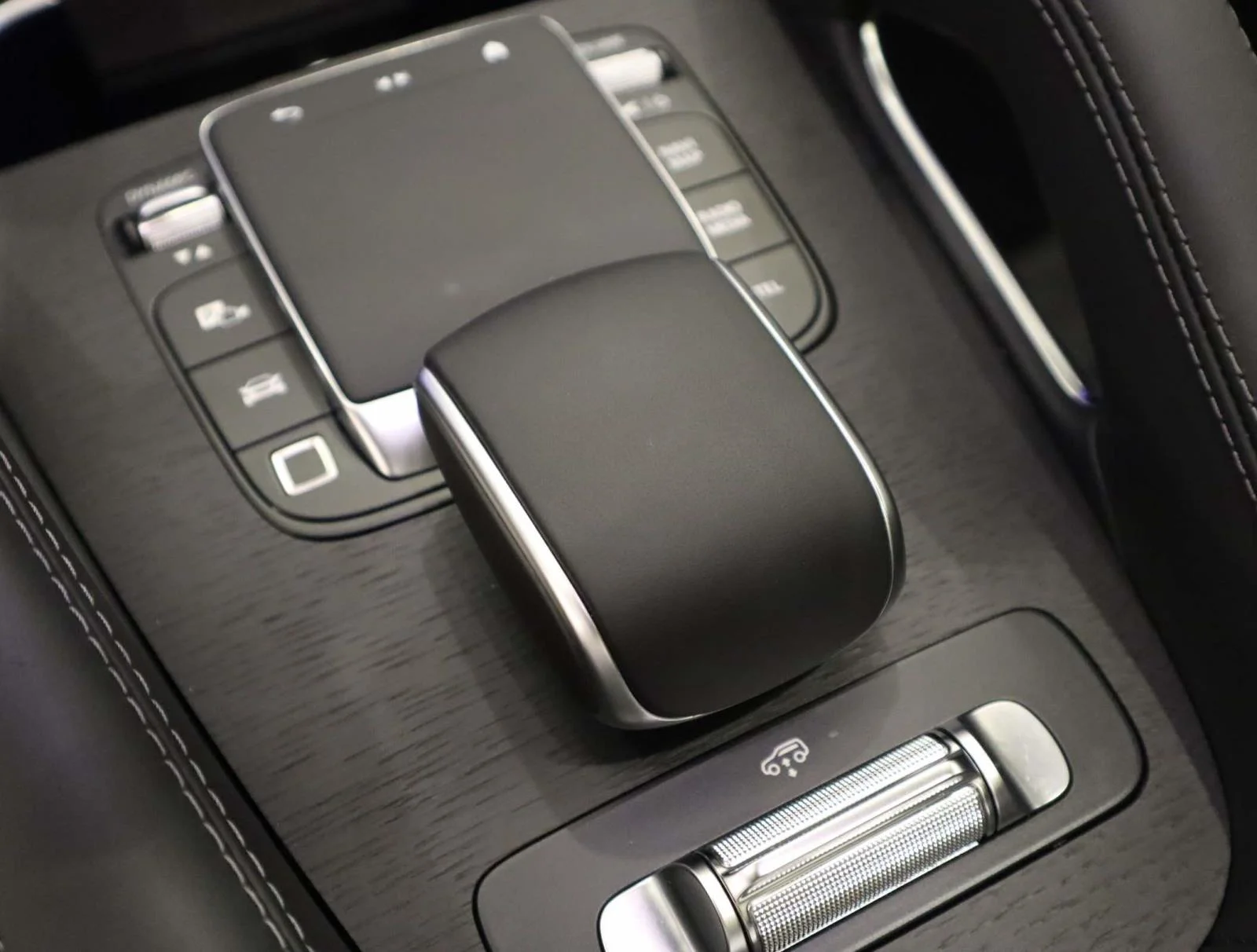 Used 2025 Polar White Mercedes-Benz AMG® GLE 53 4MATIC+ Coupe image 32