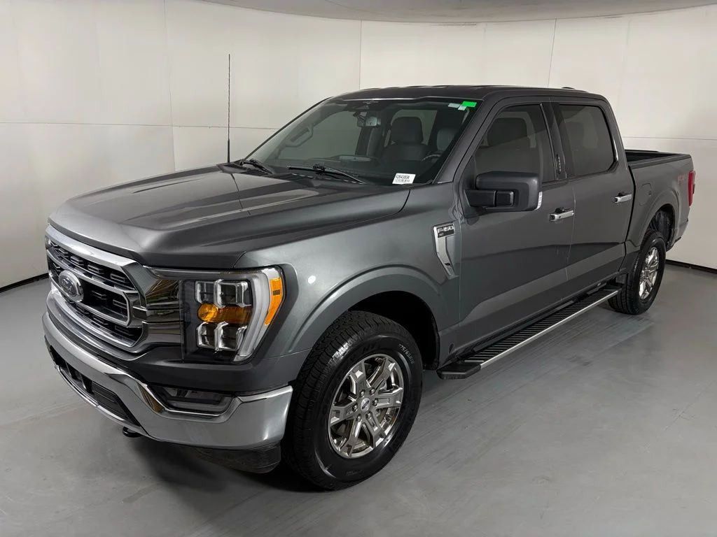 Used 2023 Gray Ford XLT image 4