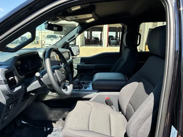 New 2026 Agate Black Metallic Ford XLT image 7