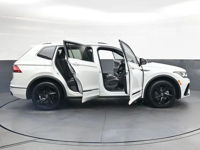 Used 2023 White Volkswagen 2.0T SEL R-Line image 37