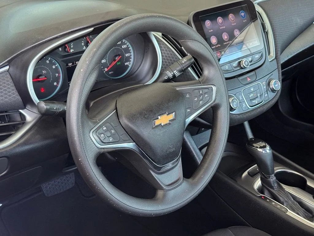 Used 2019 SUMMIT WHITE Chevrolet LS image 16