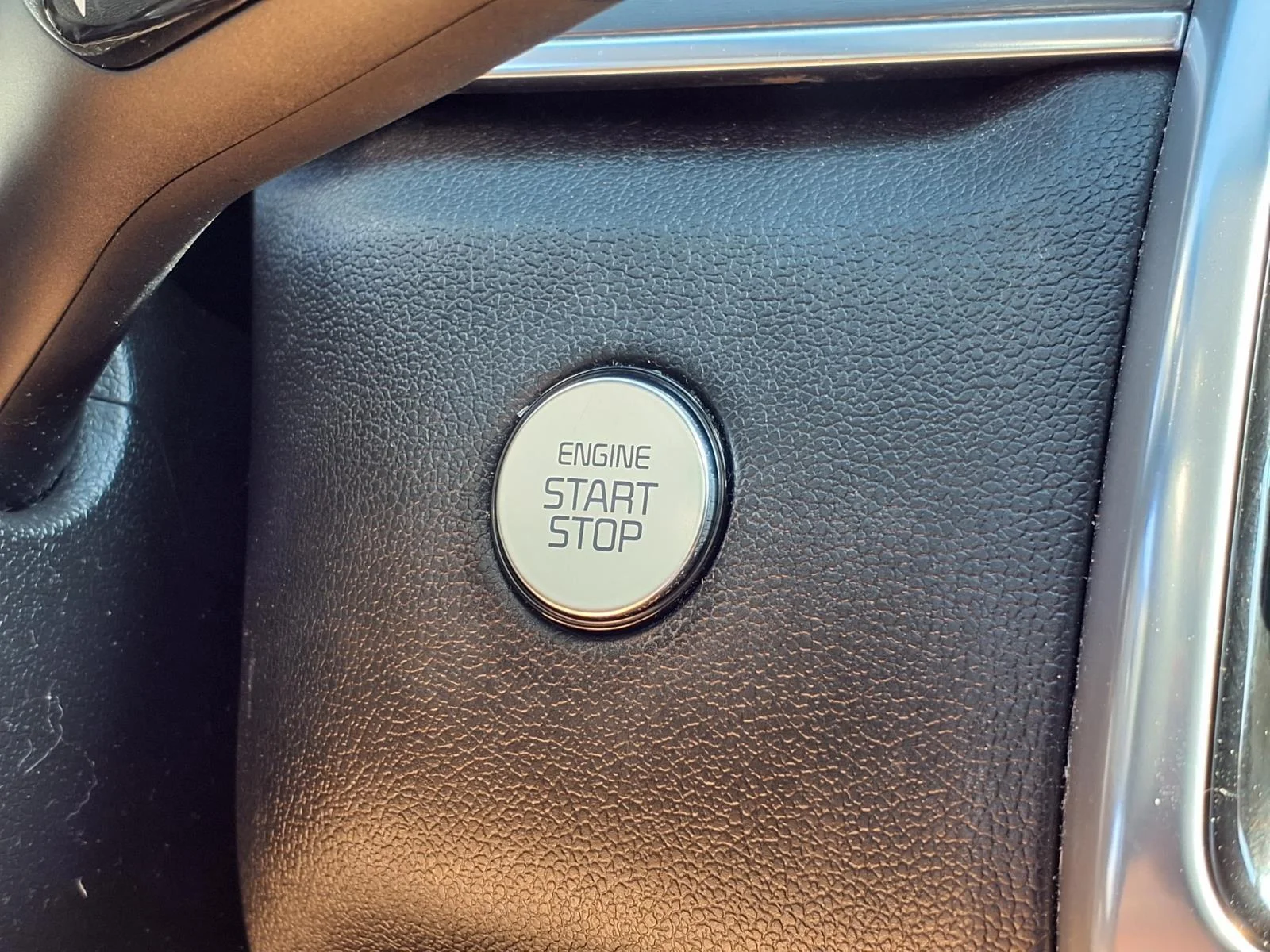 Used 2023 Wolf Gray Kia SX image 9