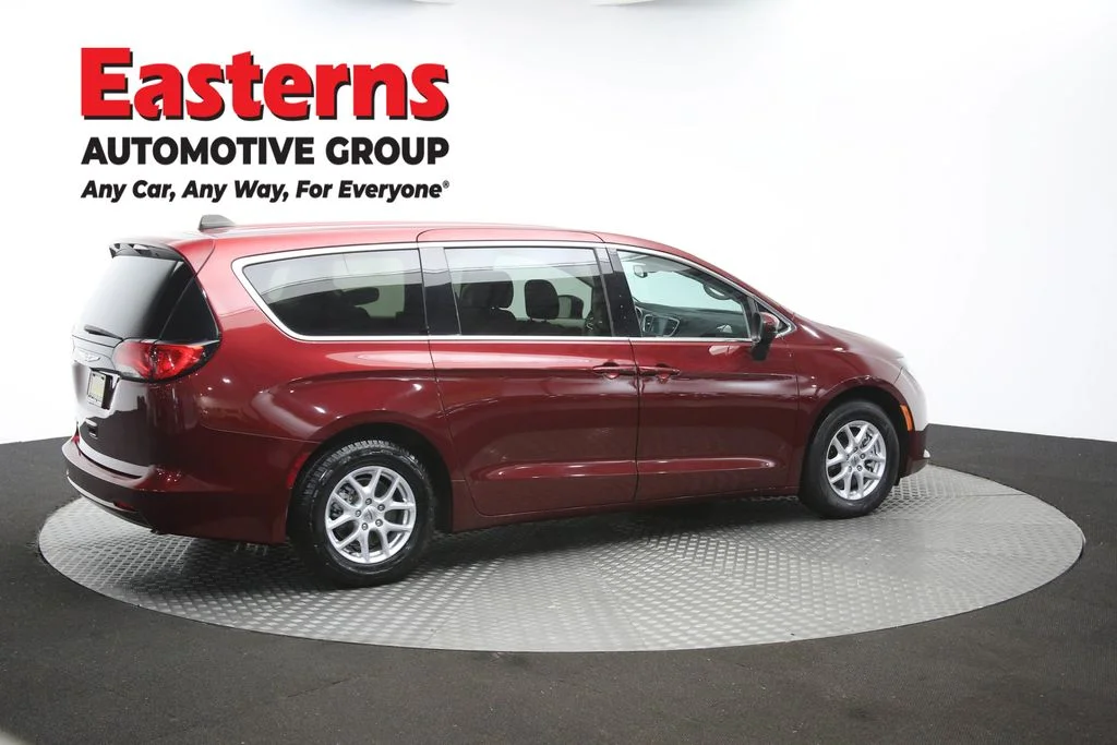 Used 2023 Red Chrysler LX image 42