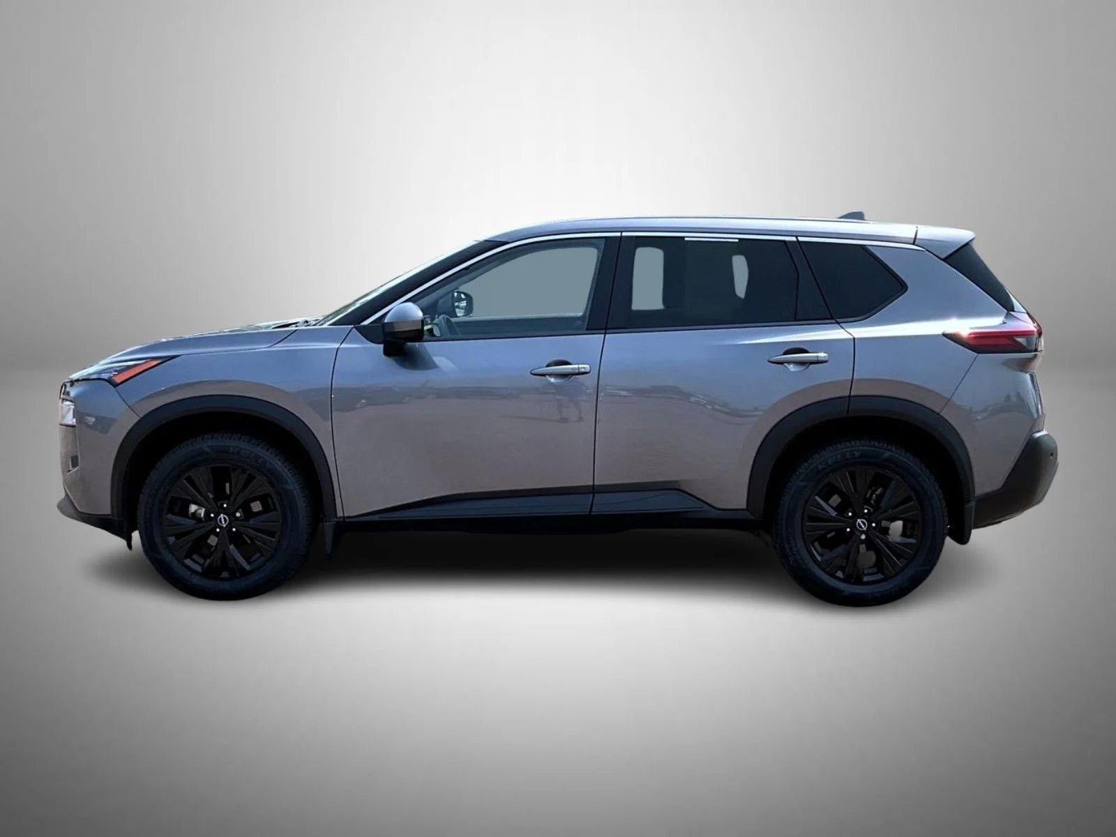 Used 2023 Gray Nissan SV image 8