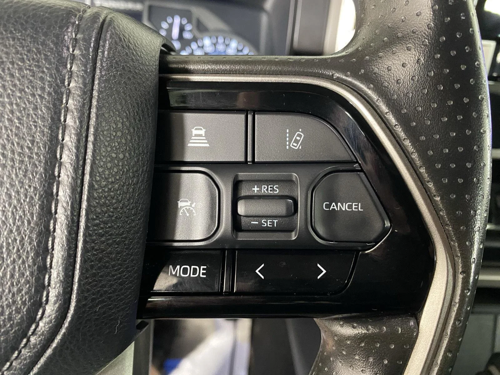 Used 2024 Ice Cap Toyota SR5 image 18