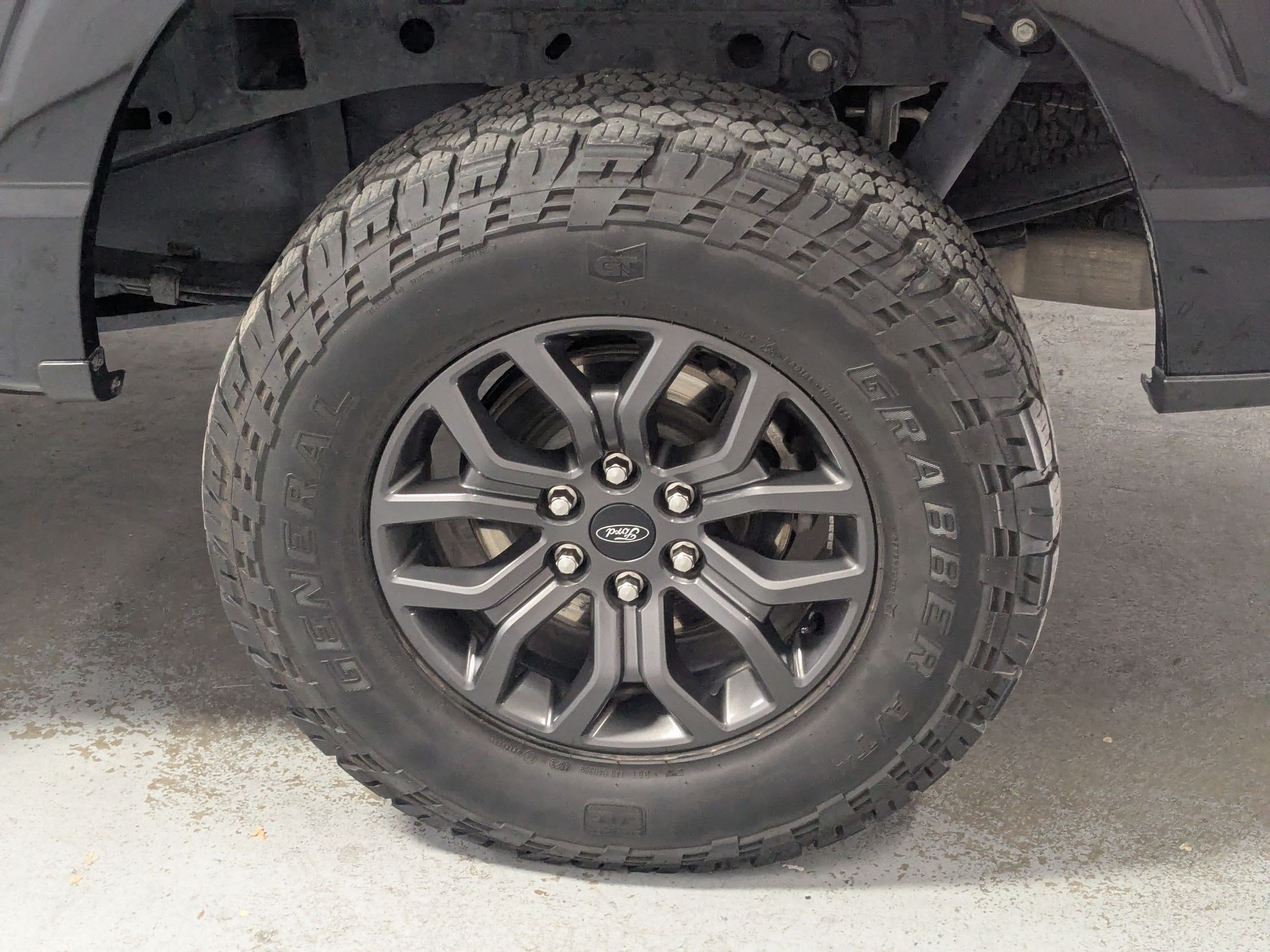 Used 2023 Black Metallic Ford Tremor image 24