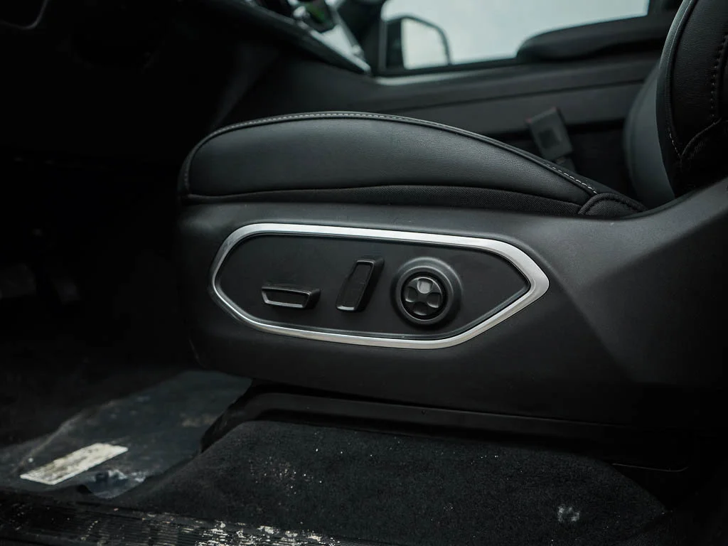 New 2026 High Gloss Black Jeep Limited Altitude image 21