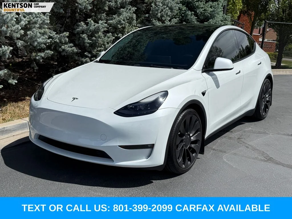 Used 2023 White Tesla Performance image 3