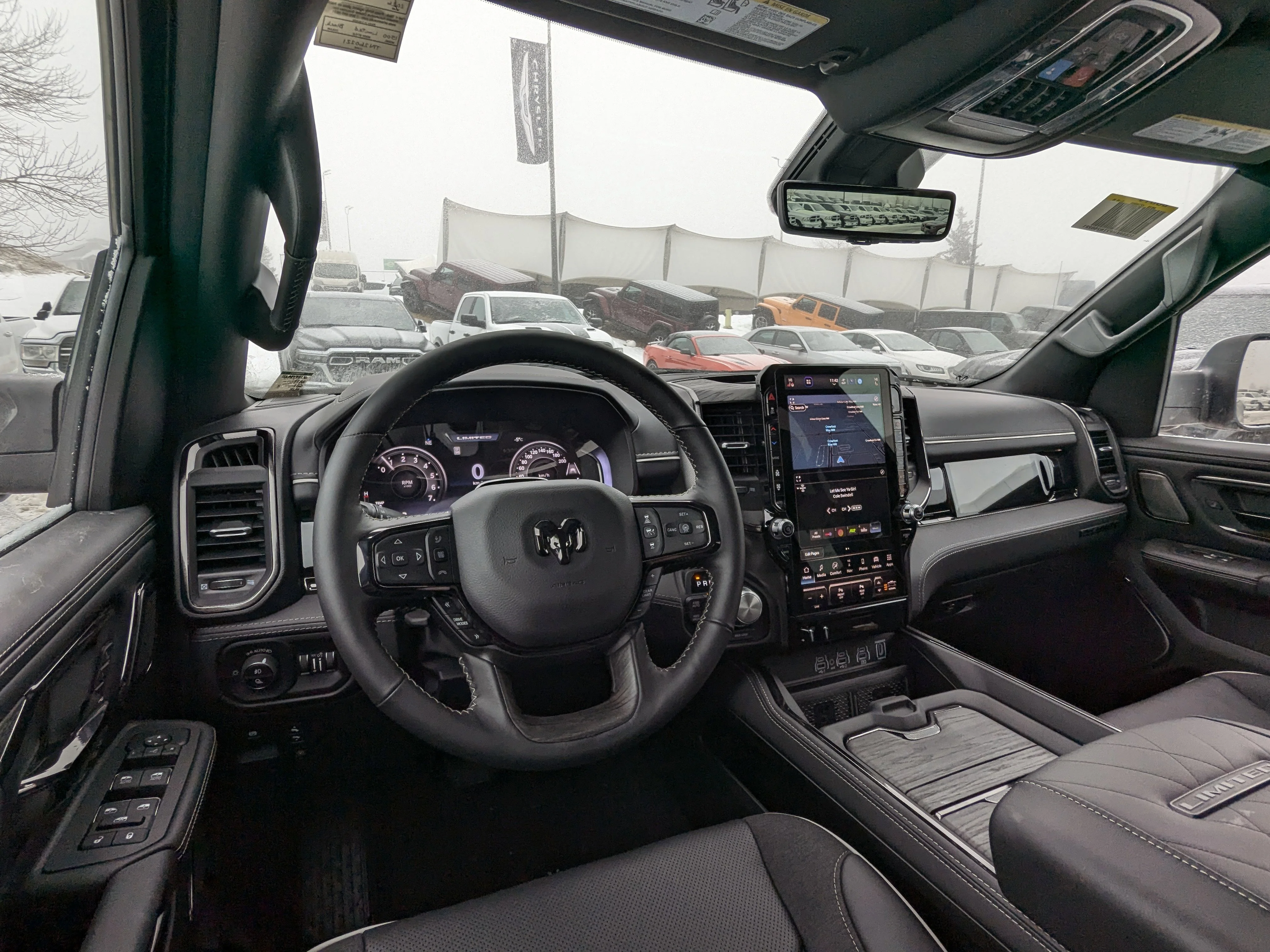 New 2026 Black RAM Limited - PANO SUNROOF - HEADS UP DISPLAY - RAMBOX CARGO & TONS MORE! image 27