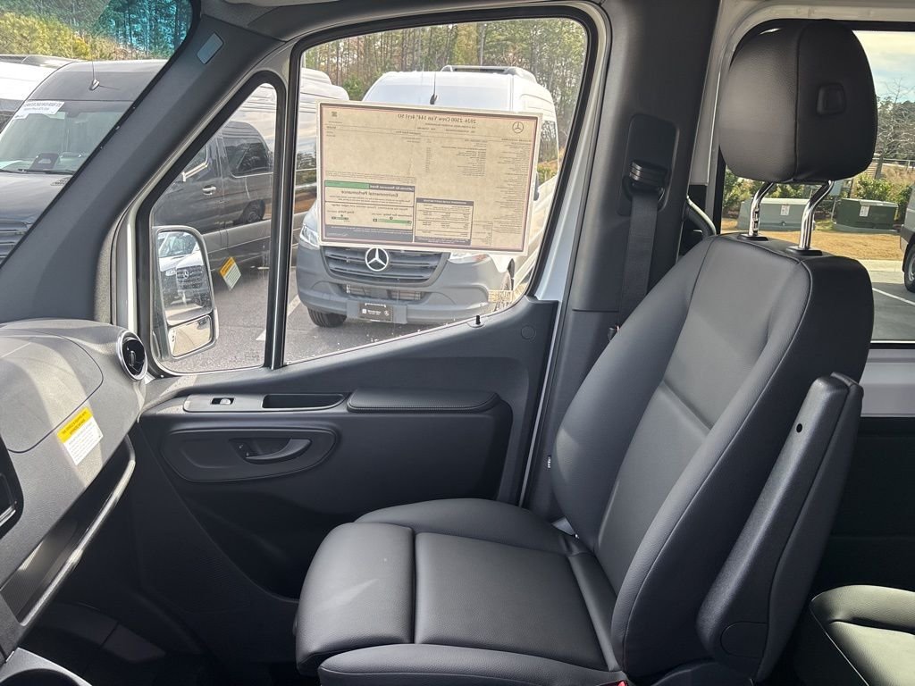 New 2026  Mercedes-Benz Crew 144 w/ Method Wheels Owl Rack image 37