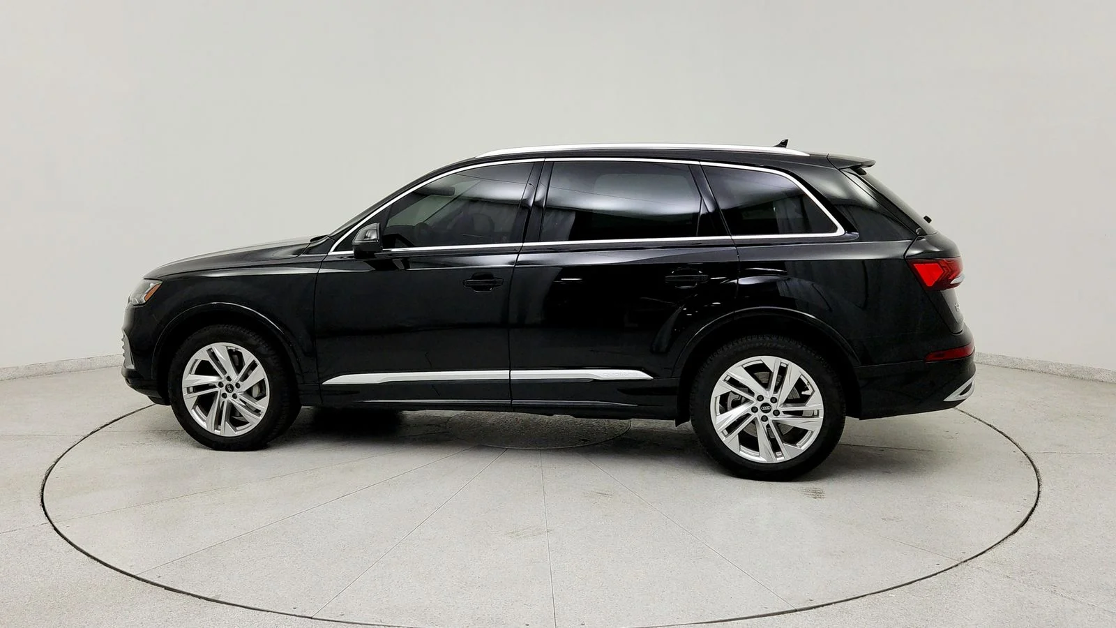Used 2023 Black Audi 45 Premium Plus image 4