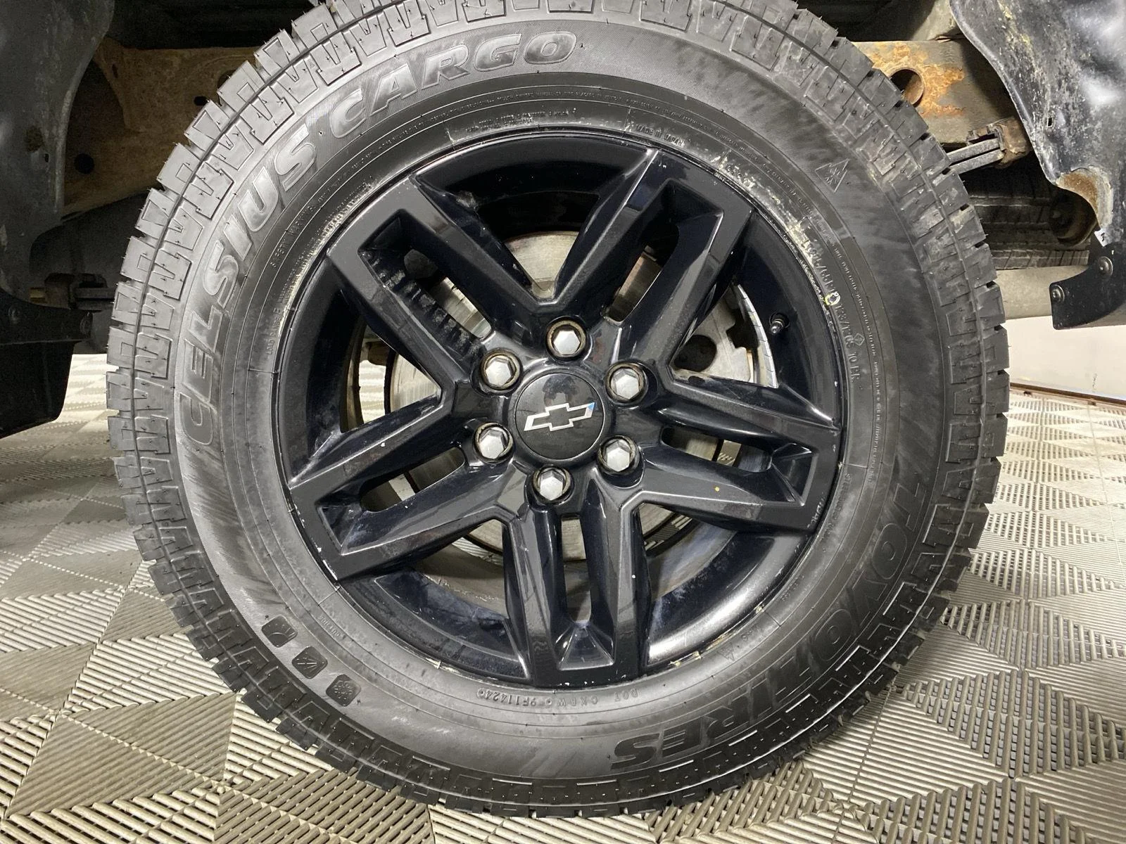 Used 2019 Satin Steel Metallic Chevrolet Custom Trail Boss image 12