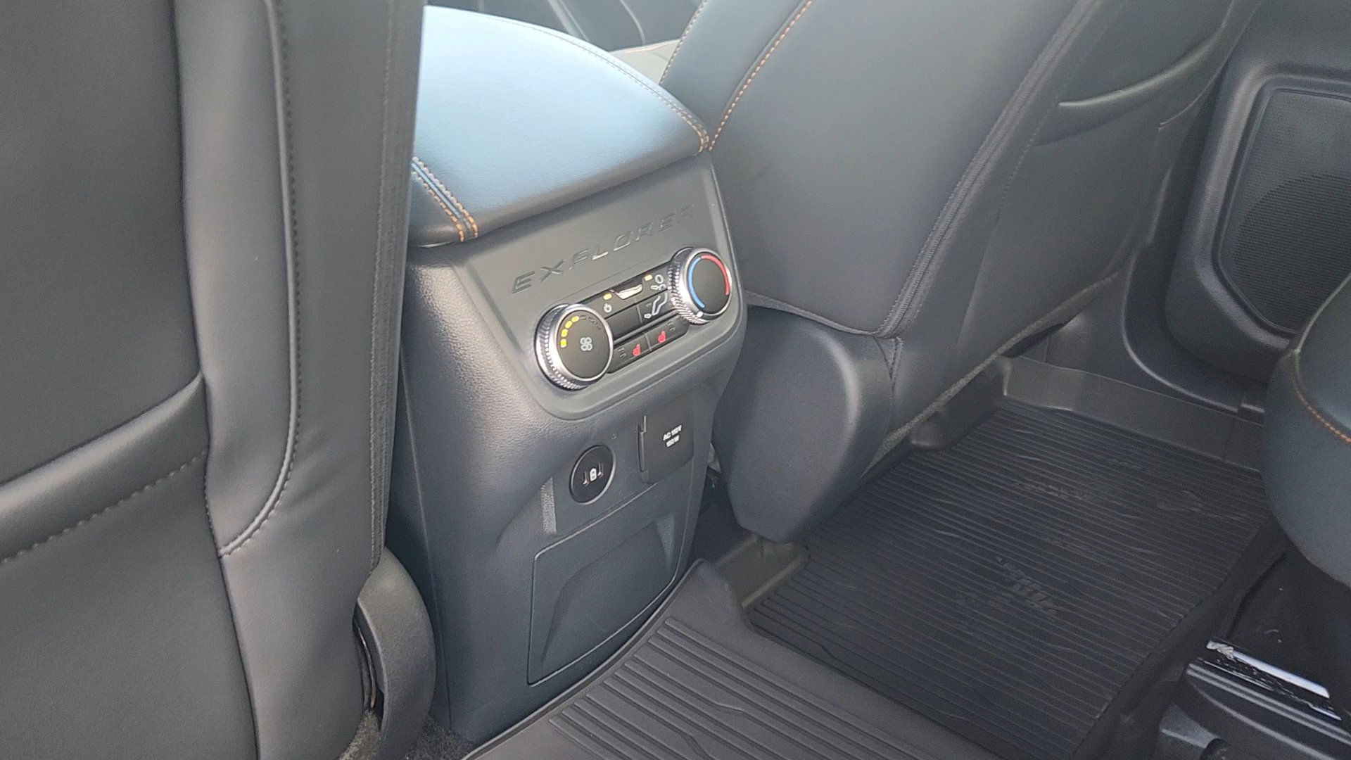 New 2026 Agate Black Metallic Ford Tremor image 22