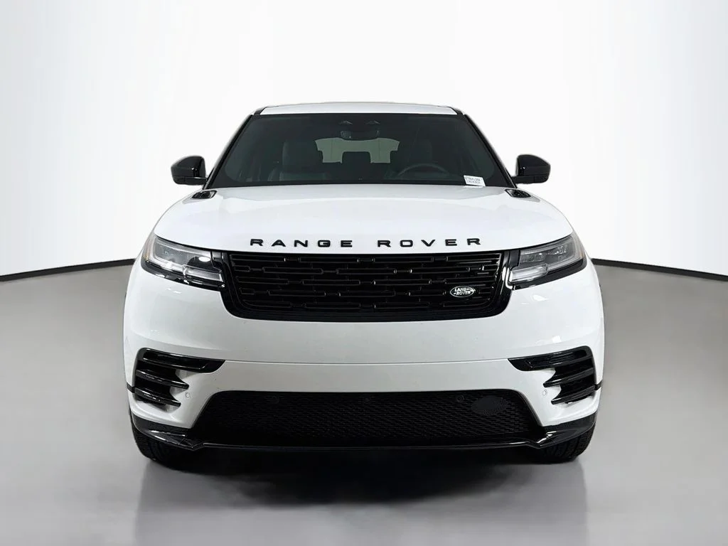 New 2026 Fuji White Land Rover P250 Base image 2