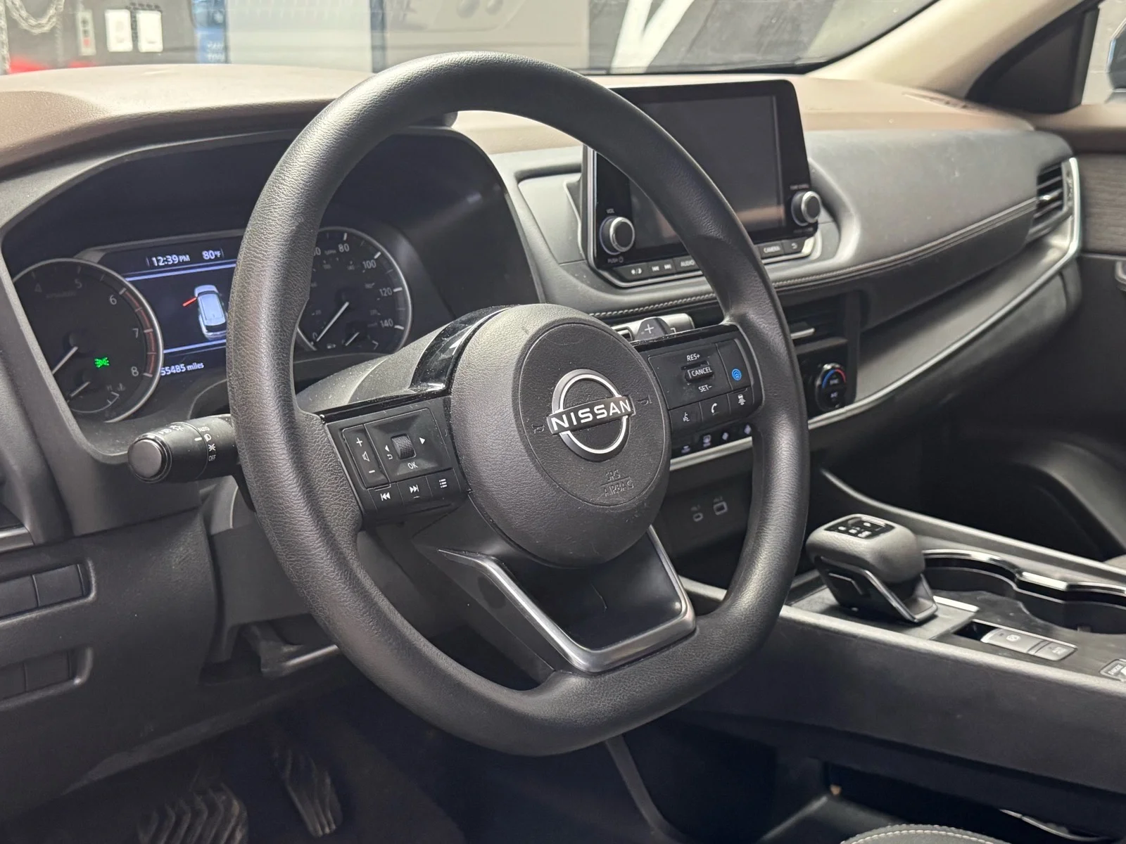 Used 2023 Super Black (kh3) Nissan SV image 9