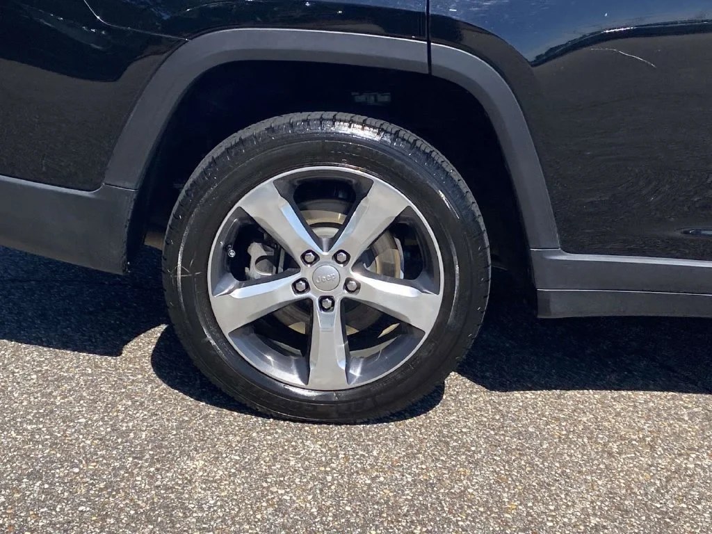 Used 2021 Black Jeep Limited image 11