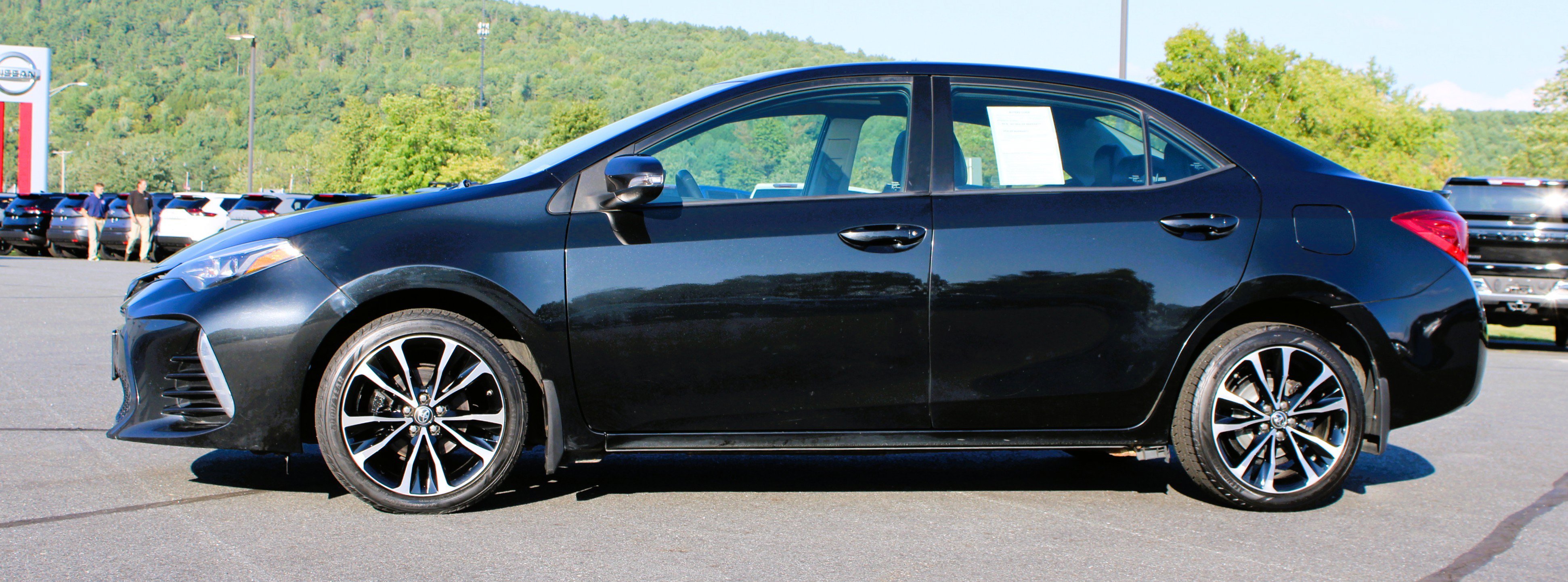 Used 2018 Black Toyota  image 14