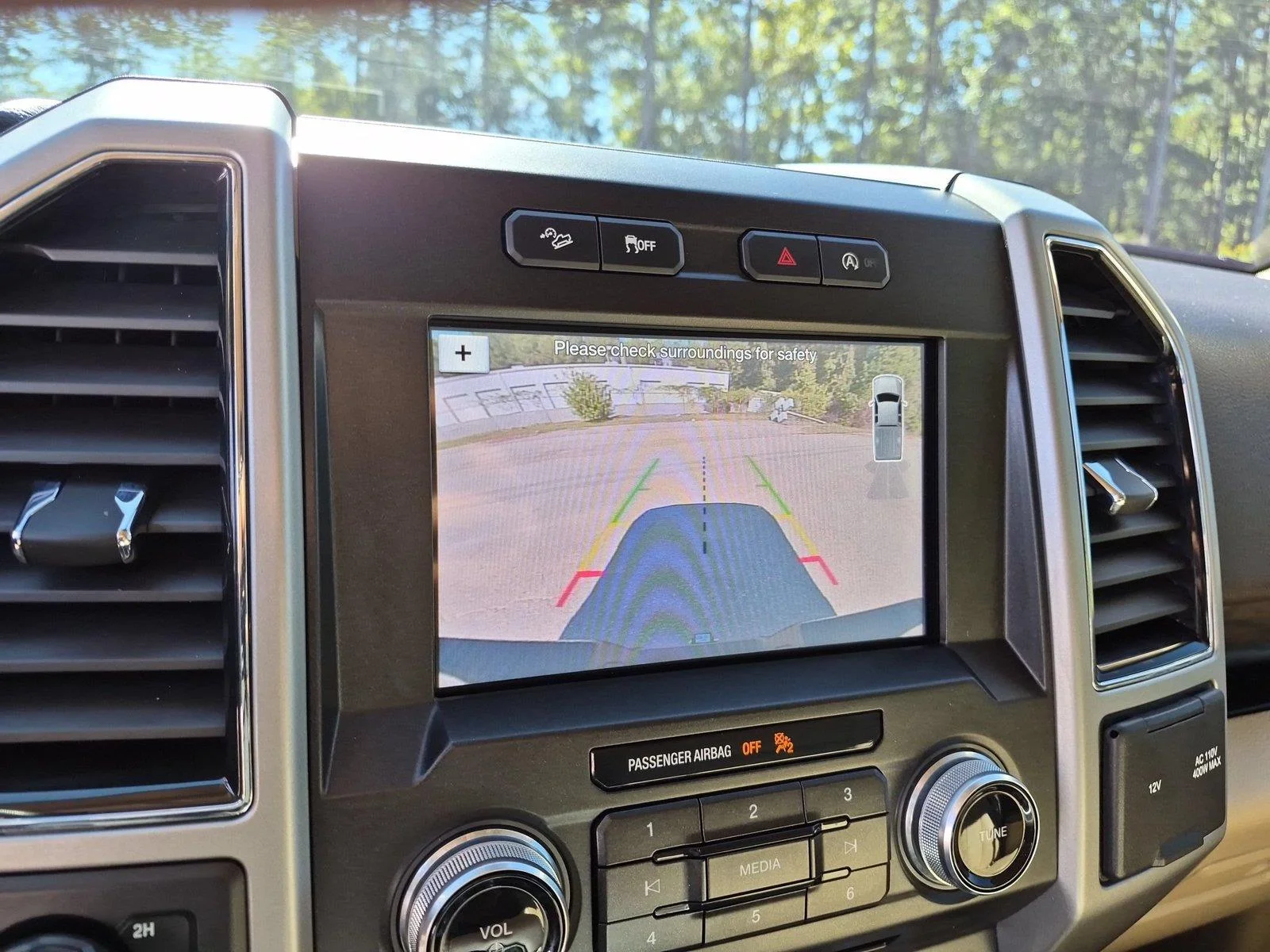 Used 2018 Blue Jeans Metallic Ford LARIAT image 25