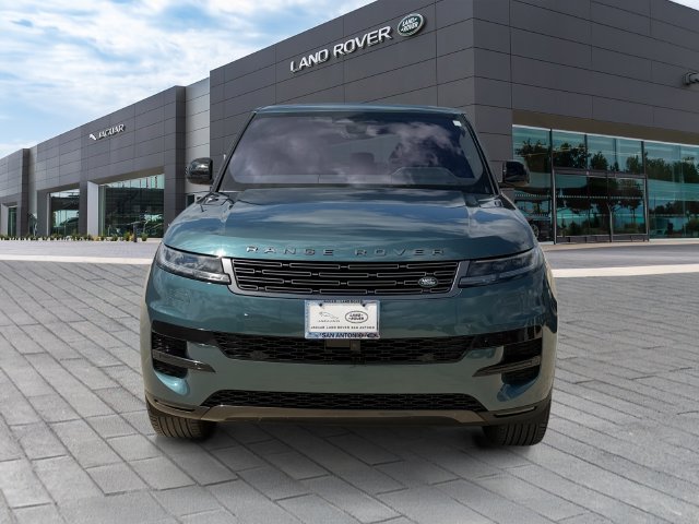 Used 2023 Giola Green Metallic Land Rover SE image 8