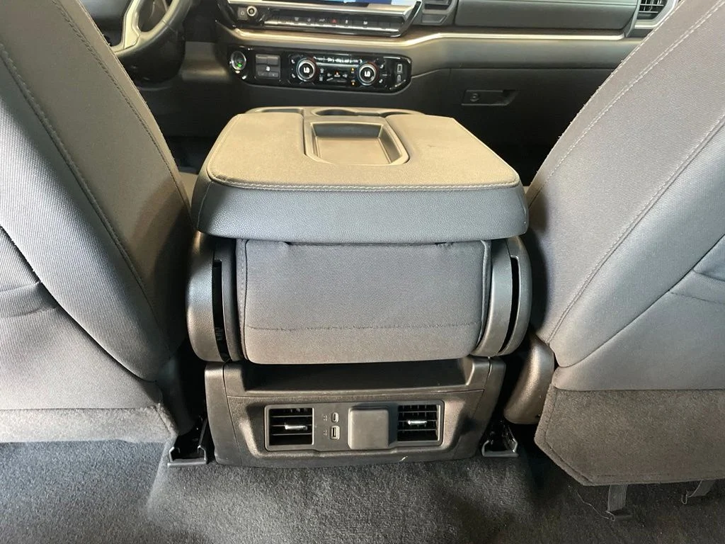 Used 2025 White Chevrolet LT image 23