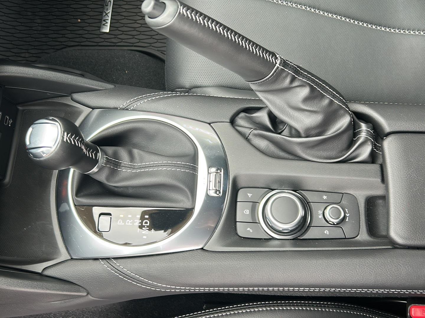 2025 Mazda MX-5 Miata Grand Touring - Photo 18