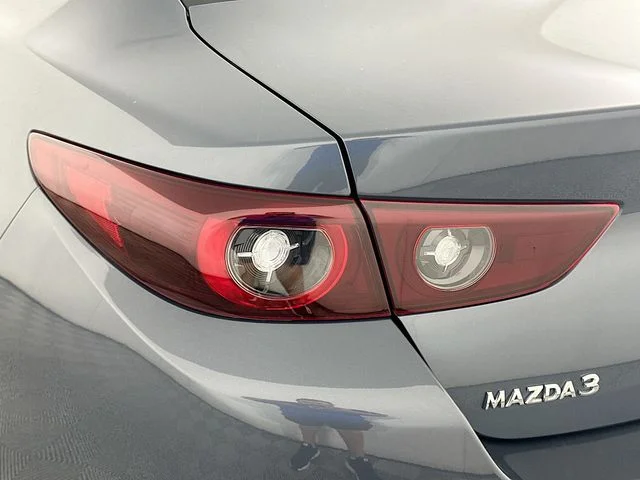 Pre-Owned 2022 Mazda3 Carbon Edition
