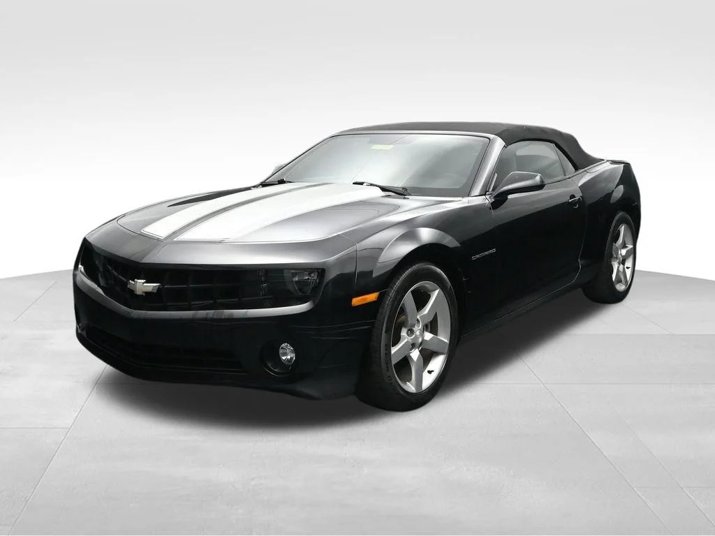 Used 2012 Black Chevrolet 2LT image 4