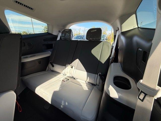 2026 Hyundai IONIQ 9 SEL - Photo 15