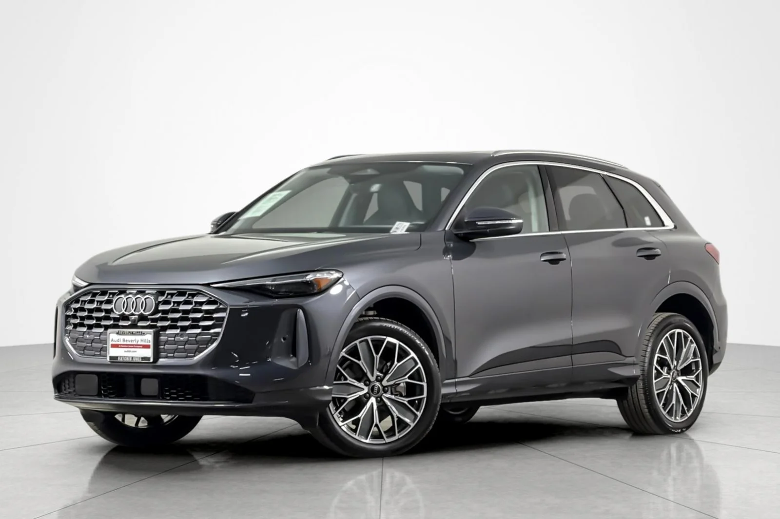 2025 Audi Q5 40 Premium Plus's photo