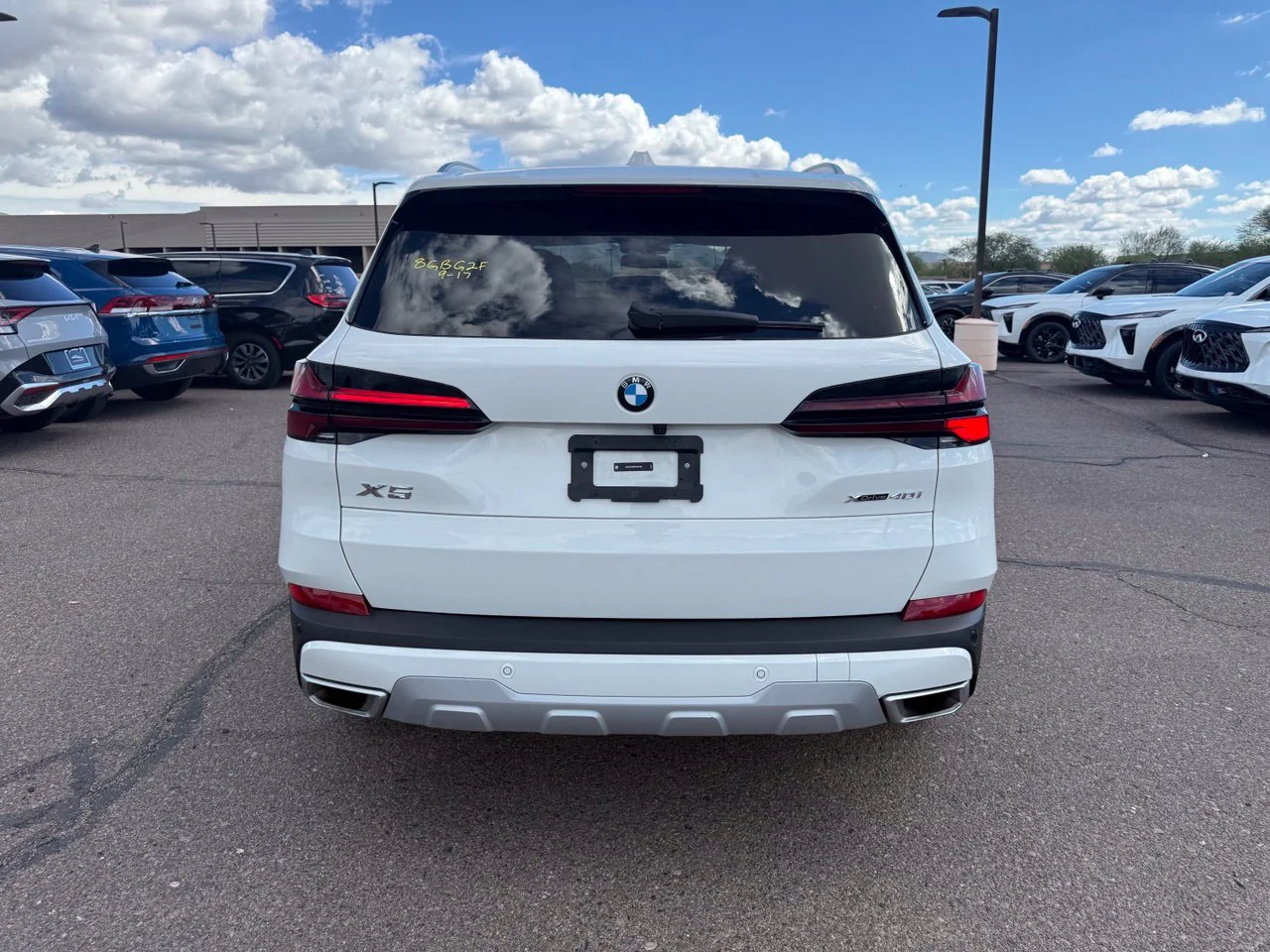Used 2026 Alpine White BMW xDrive40i image 5