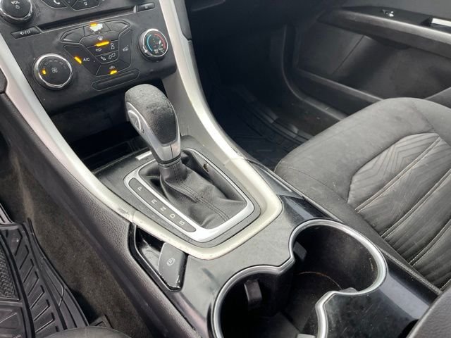 Used 2016 Black Ford SE image 22