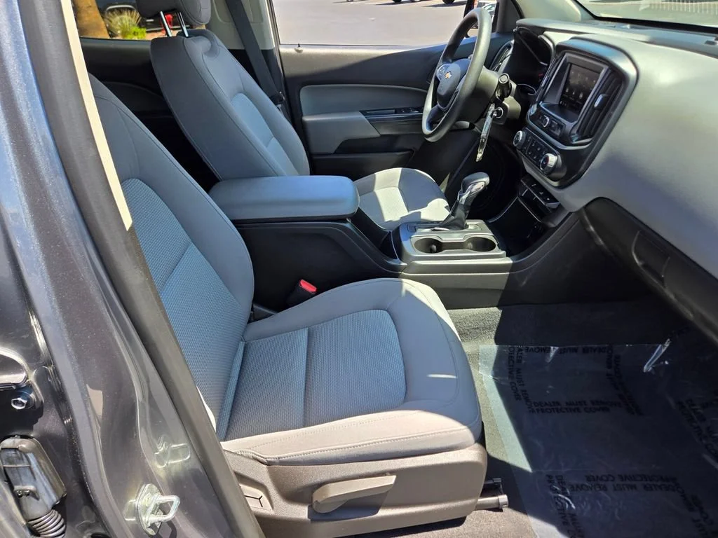 Used 2022 Satin Steel Metallic Chevrolet WT image 15