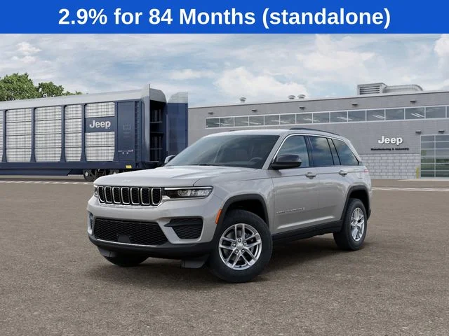 2026 Jeep Grand Cherokee Laredo X's photo