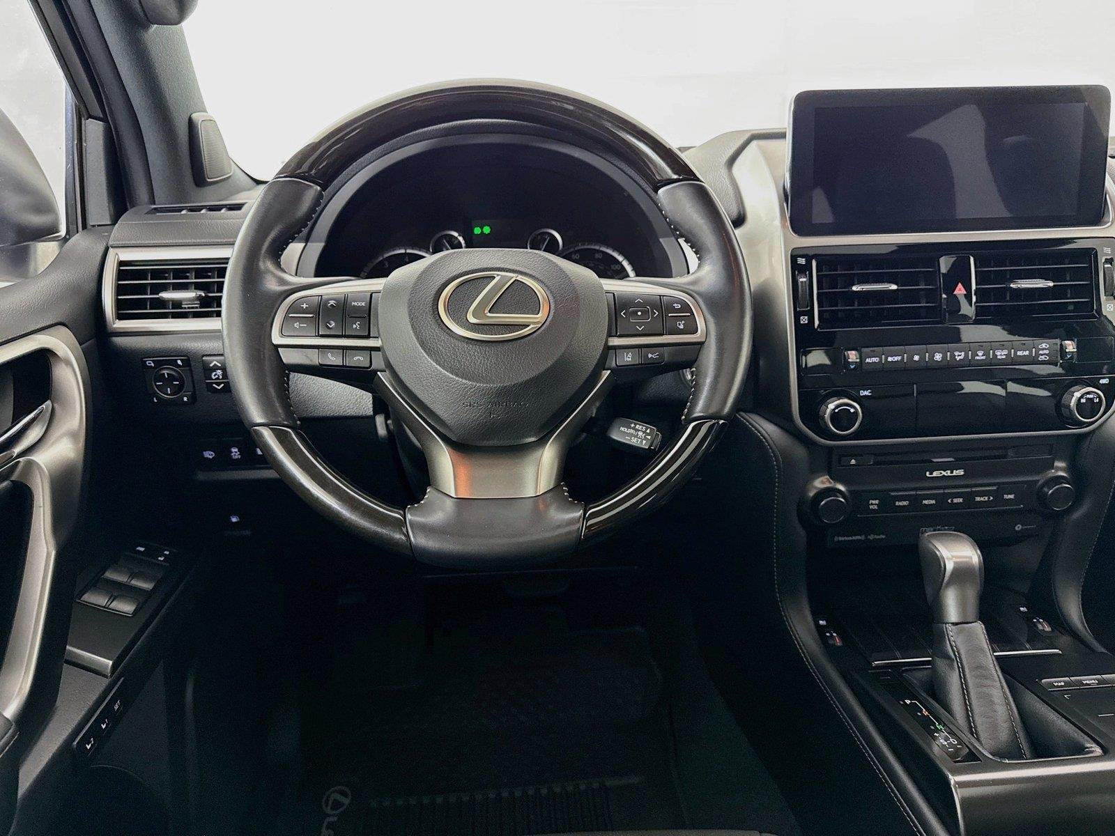 Used 2023 Eminent White Pearl Lexus GX 460 Premium image 32