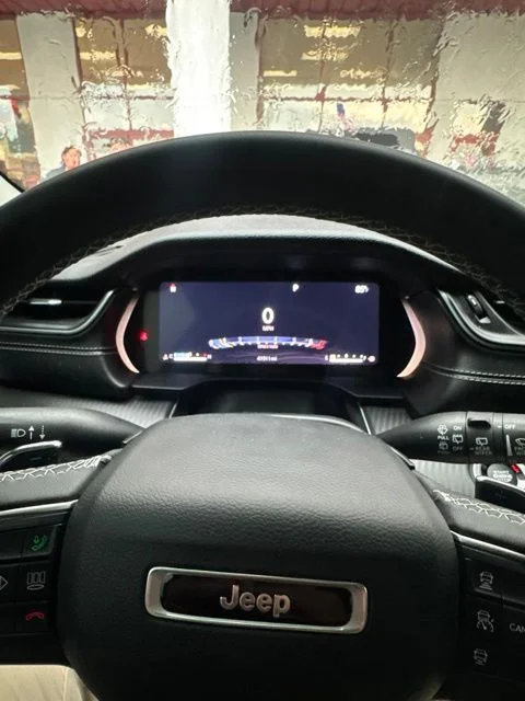Used 2024 Silver Jeep Laredo image 6
