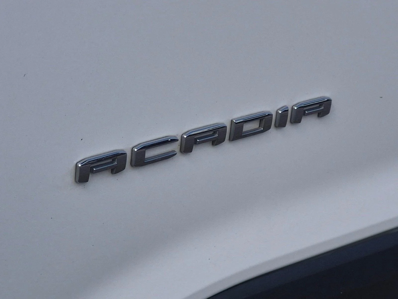 Used 2020 Summit White GMC SLE image 12