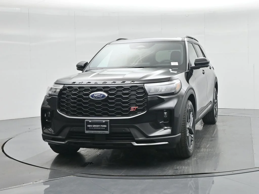 New 2026 Agate Black Metallic Ford ST image 39